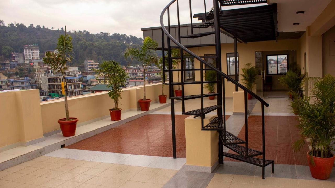 Hotel Silverline Pokhara Exterior foto
