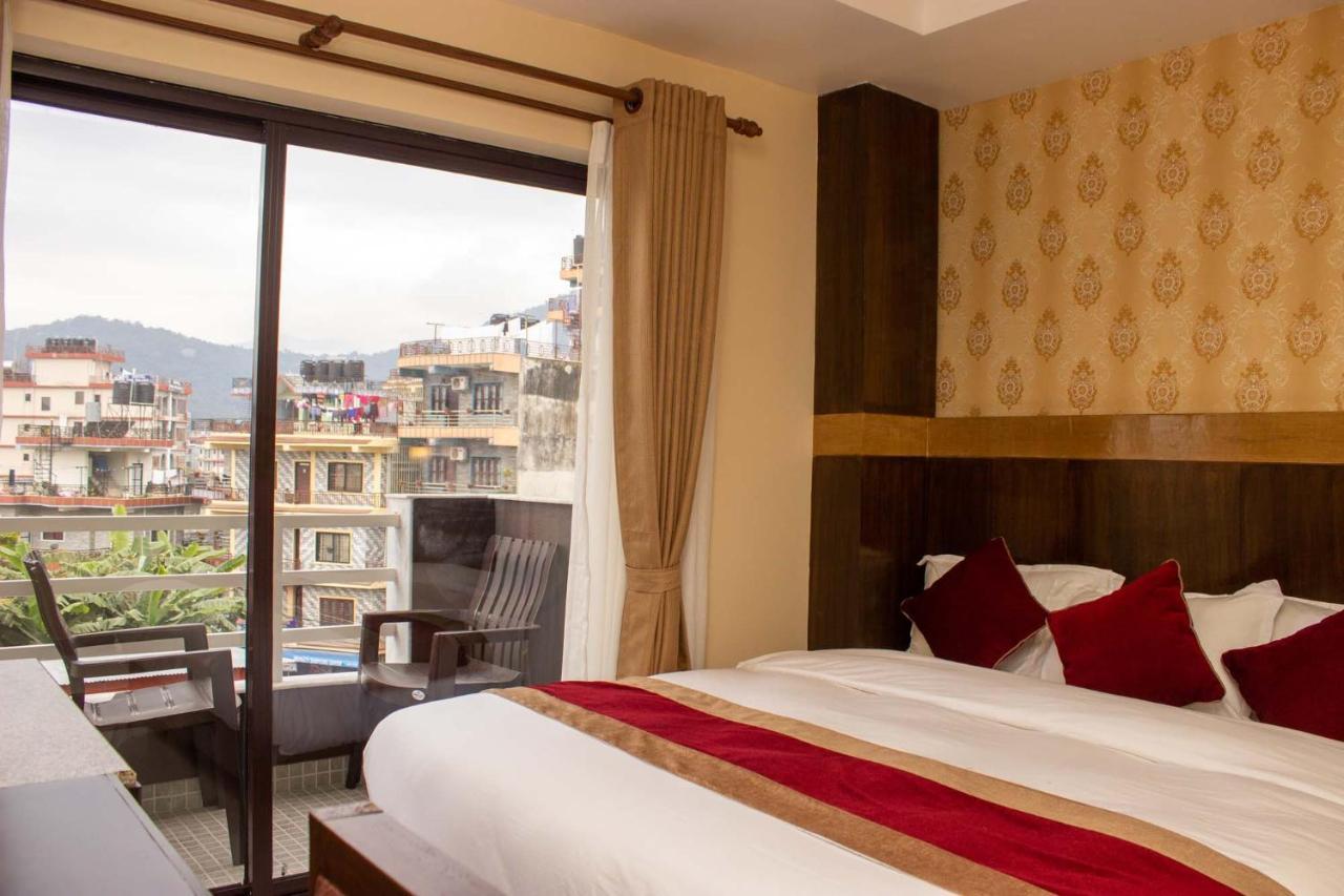 Hotel Silverline Pokhara Exterior foto